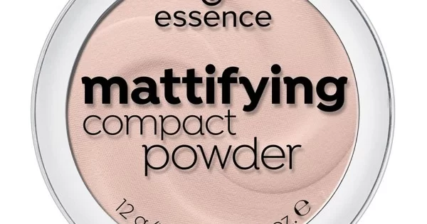 Turk Attar ESSENCE Mattifying Compact Powder Light Beige 10 100